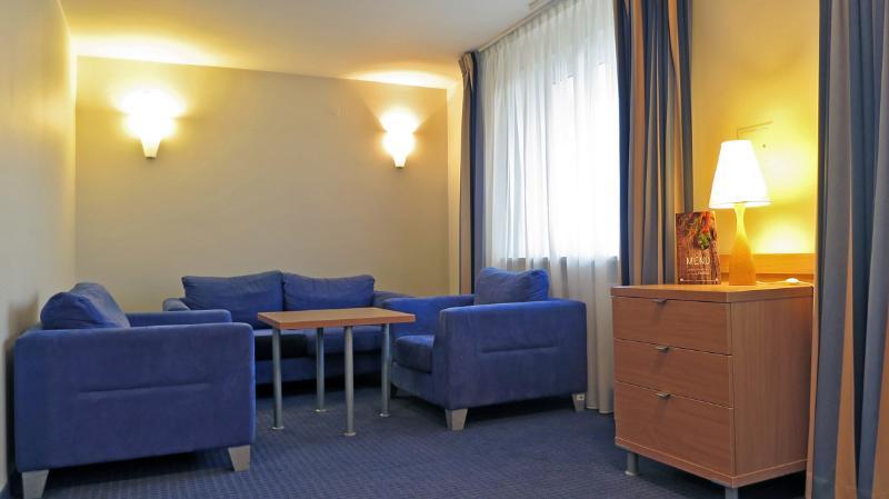 Hotel Wilanow Warszawa By Desilva Exterior photo